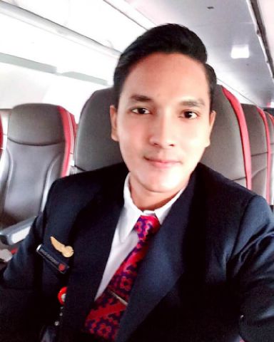 Gerry-Alumni Airborne Sekolah Pramugari